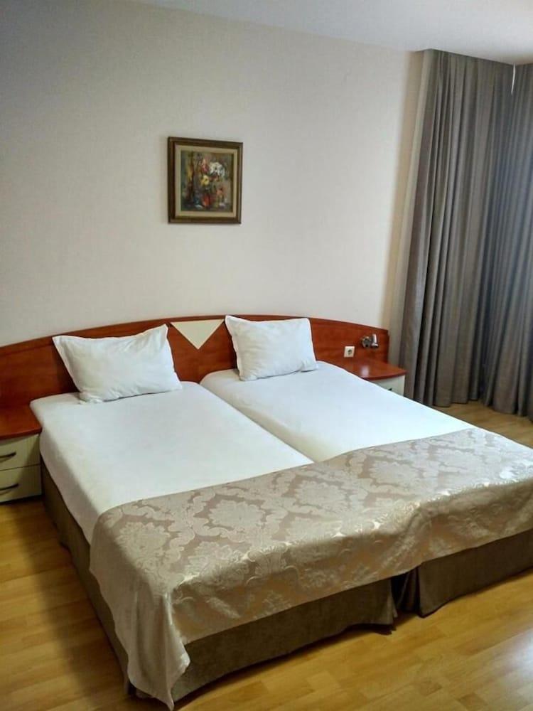 Philippopolis Hotel Plovdiv Buitenkant foto